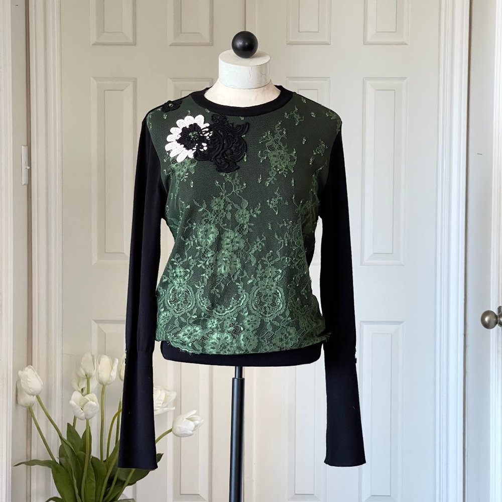 Tricot Chic Floral Embroidery Sweater